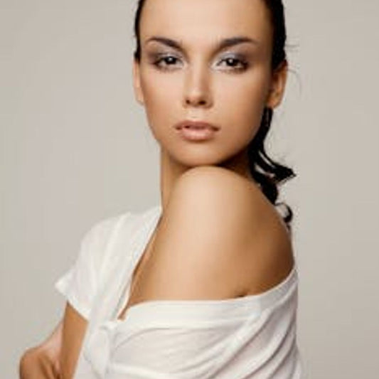Revive Your Wardrobe: Discover Why New Moms Are Raving About These Versatile Designer Crop Tops!