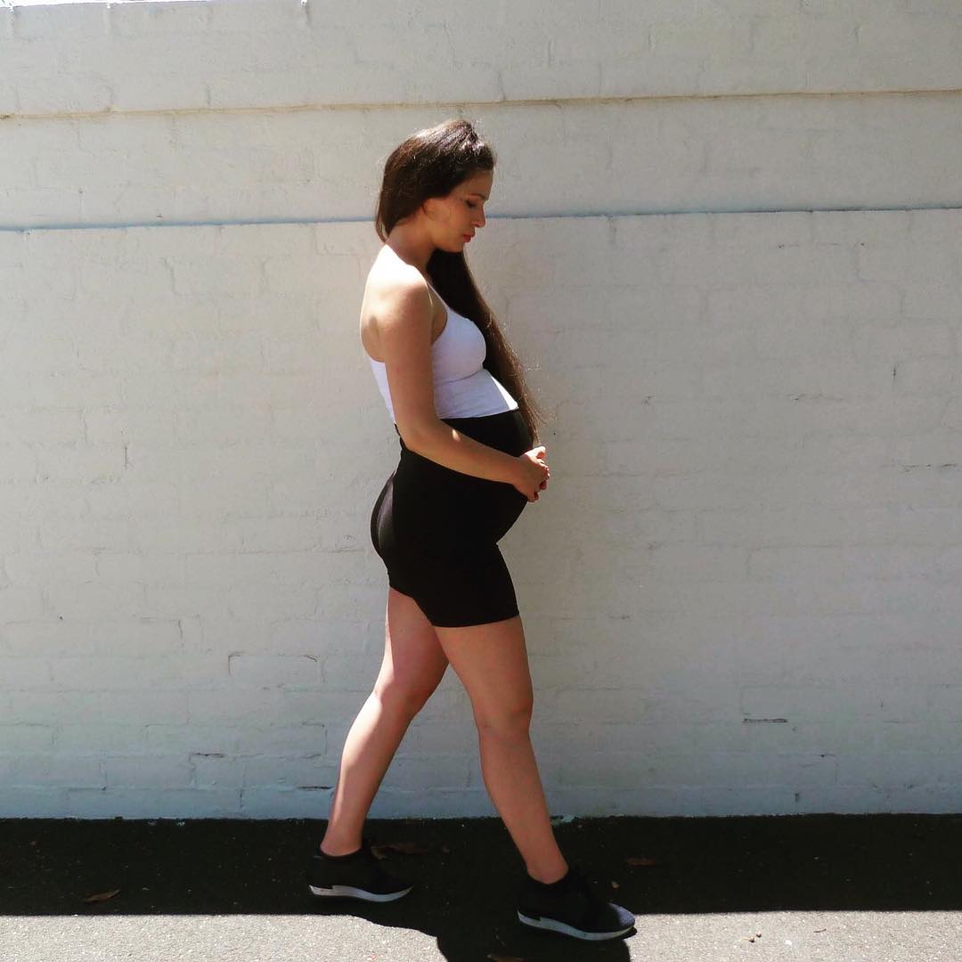 Pregnancy belly snatched and thriving