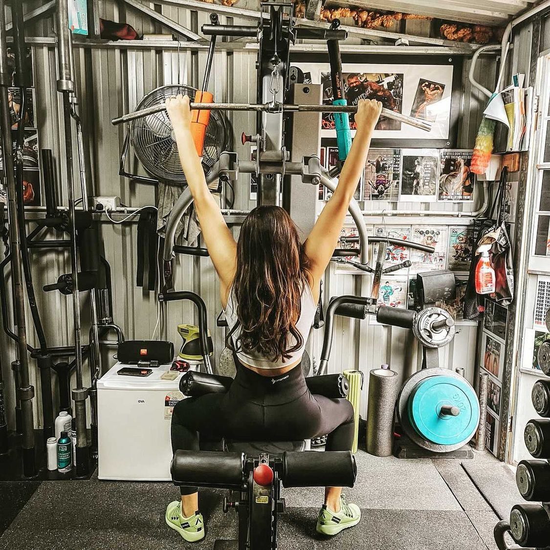 3/4 Shaper Move Leggings + Pockets - Black | Mum Tum Hiding FINAL SALE