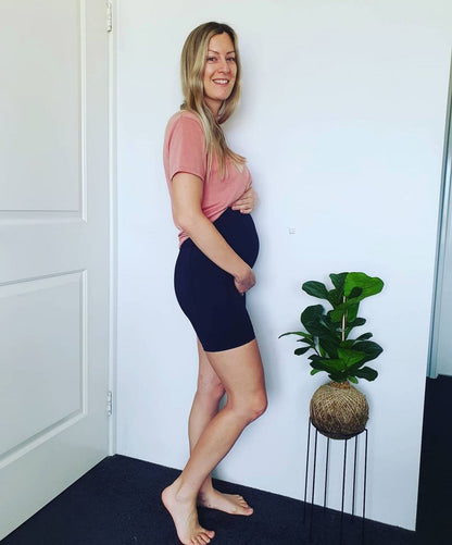 Emama Maternity Bike Shorts + Pockets - Black