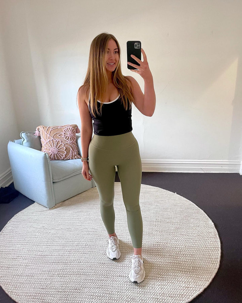 7/8 Shaper Move Leggings - Oliv | Bauch kaschierend- NUR IM ABVERKAUF ABVERKAUF